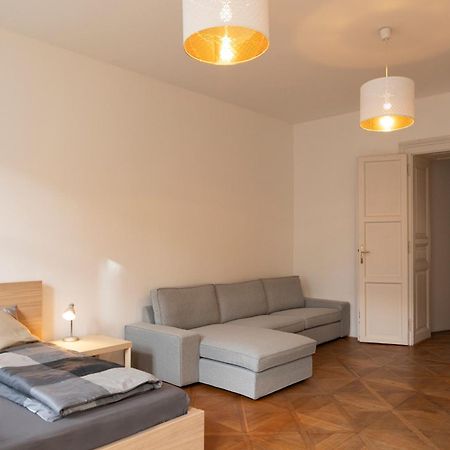 Stay Praha Apartment - New Open! ภายนอก รูปภาพ