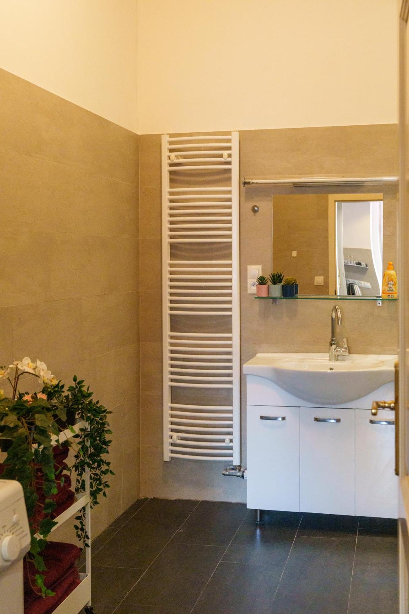 Stay Praha Apartment - New Open! ภายนอก รูปภาพ