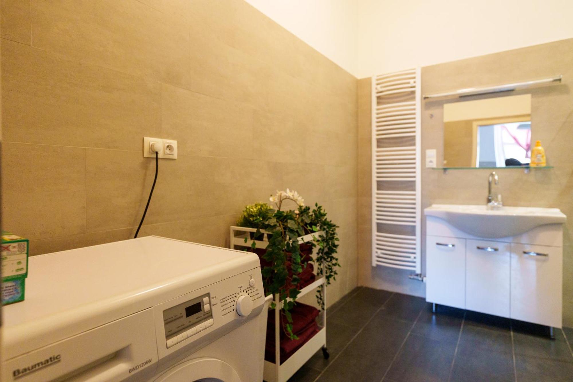 Stay Praha Apartment - New Open! ภายนอก รูปภาพ