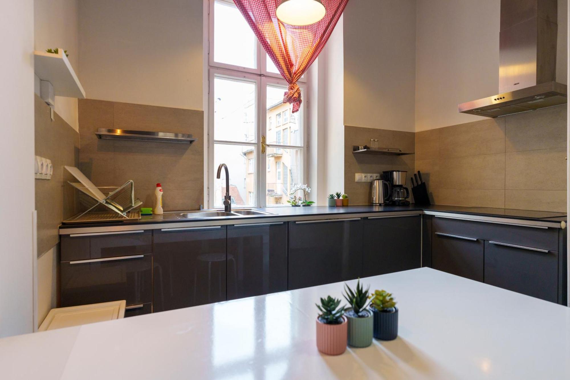 Stay Praha Apartment - New Open! ภายนอก รูปภาพ